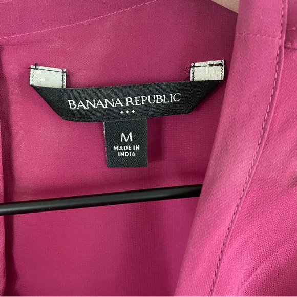 Banana Republic Sheer High Low Pleated Back Sleeveless Top - Picture 4 of 7